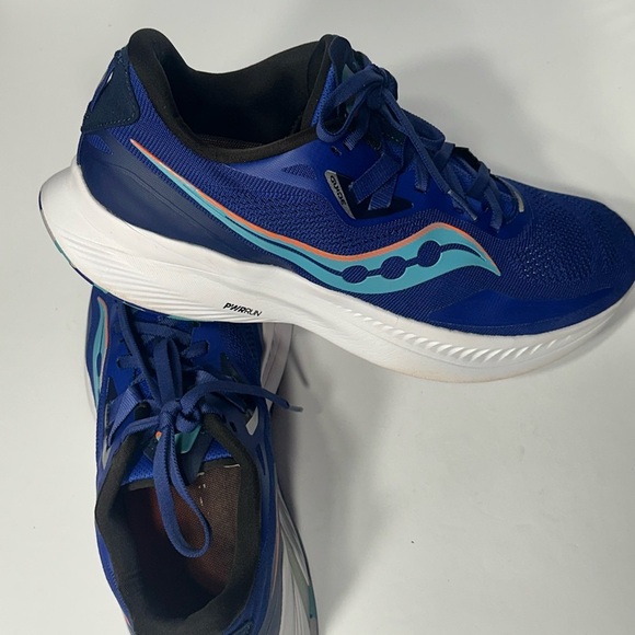 Blue Athletic Running Shoes saucony size 11 pre owned Exellent conditions - Picture 3 of 5